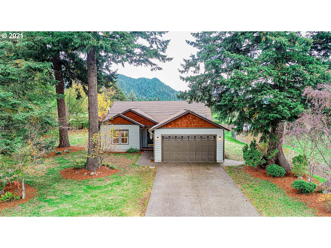 632 Smith Beckon Road Carson, WA 98610 - Photo 1 of 32 Gallery Image 1