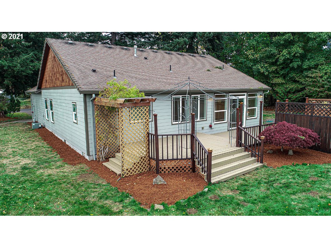 632 Smith Beckon Road Carson, WA 98610 - Photo 4 of 32 Gallery Image 4