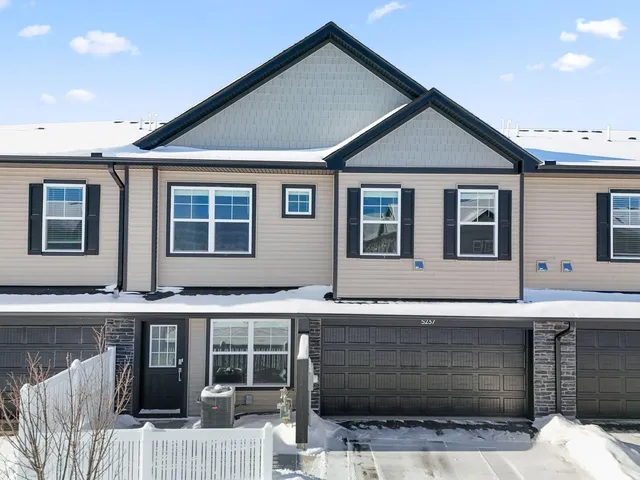 $324,910 | 5237 Long Pointe Pass, Woodbury, MN 55129