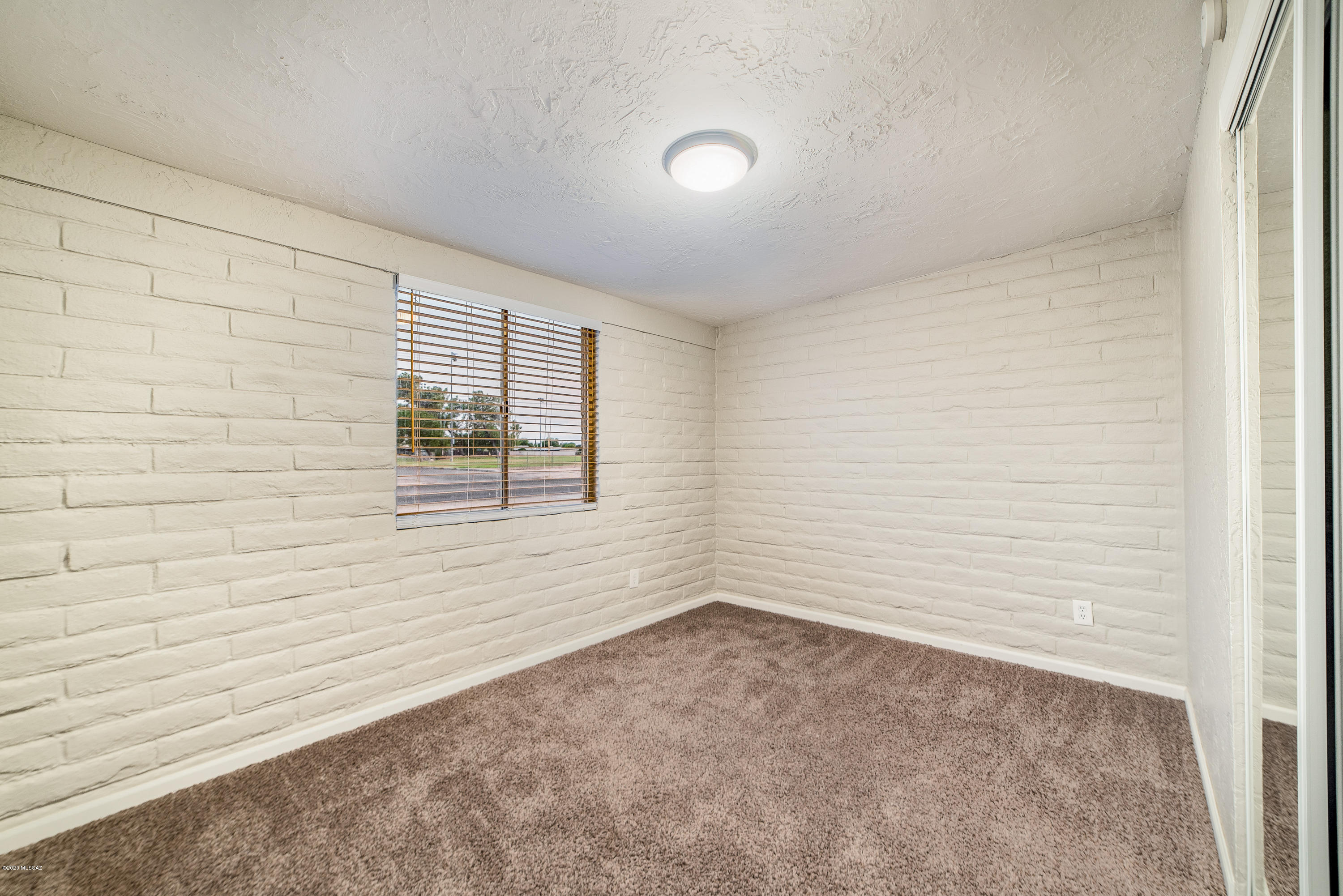 6915 East Stella Road Tucson, AZ 85730 - Photo 14 of 27 Gallery Image 14