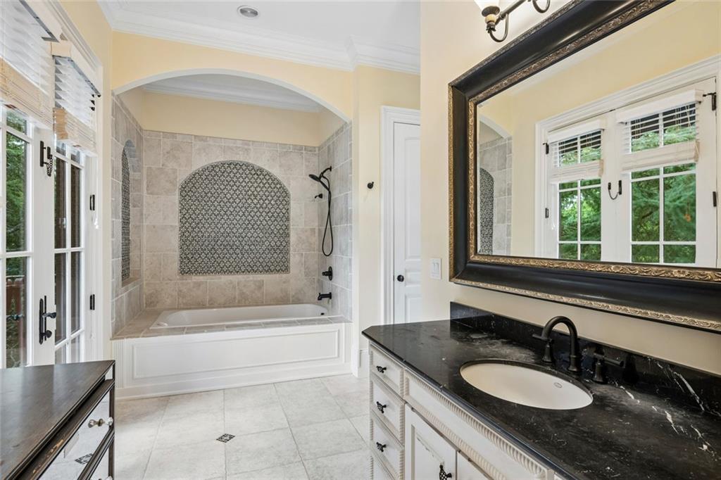 72 Blackland Road Northwest Atlanta, GA 30342 - Photo 84 of 137