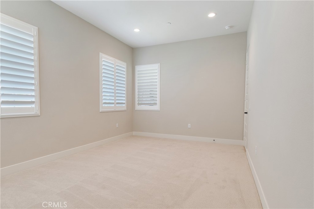 6548 Canyon Oaks Drive Simi Valley, CA 93063 - Photo 13 of 28