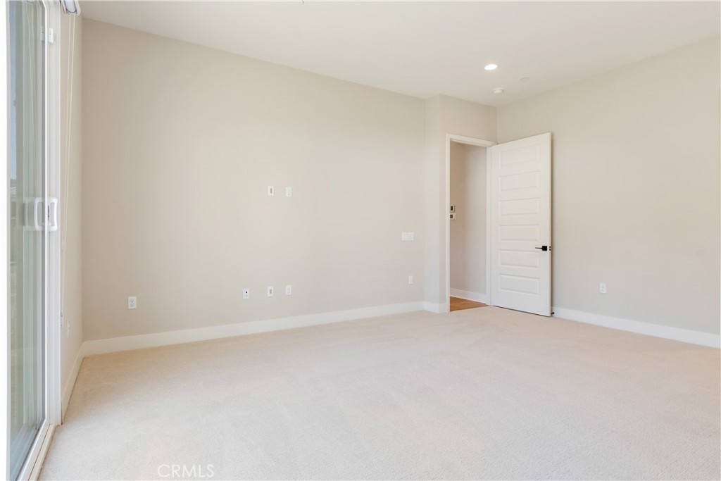 6548 Canyon Oaks Drive Simi Valley, CA 93063 - Photo 23 of 28