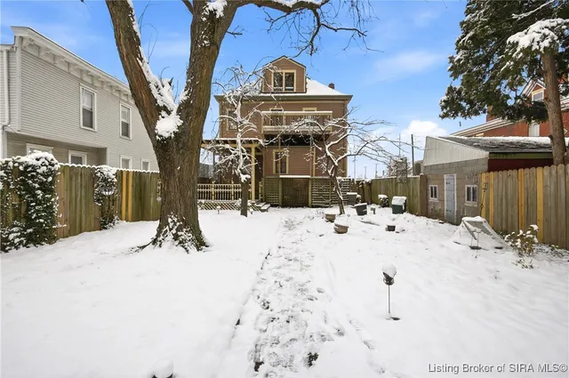 $460,000 | 209 West Market Street, Jeffersonville, IN 47130