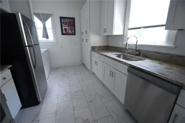 $2,995 | 1111 Sixth Street, New Orleans, LA 70115