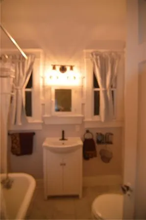 $2,995 | 1111 Sixth Street, New Orleans, LA 70115
