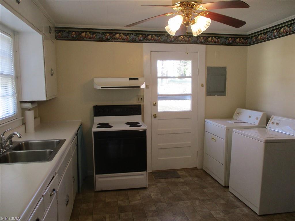 910 Grant Street High Point, NC 27262 - Photo 12 of 25 Gallery Image 12