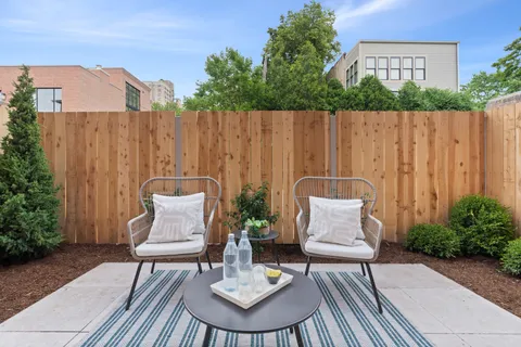 $2,100,000 | 2329 North Cambridge Avenue, Unit C, Chicago, IL 60614
