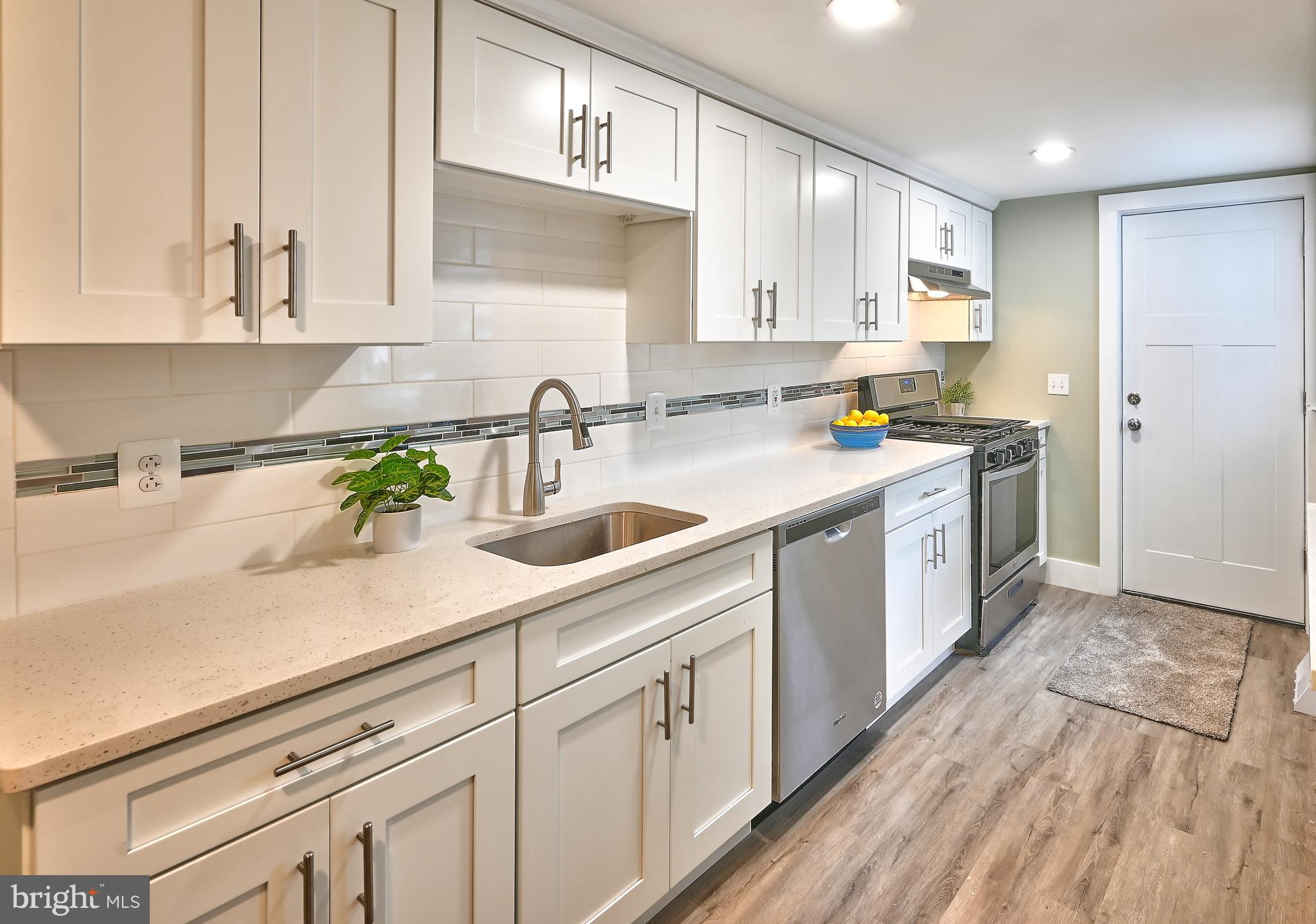 2804 Yorkship Road Camden, NJ 08104 - Photo 2 of 21