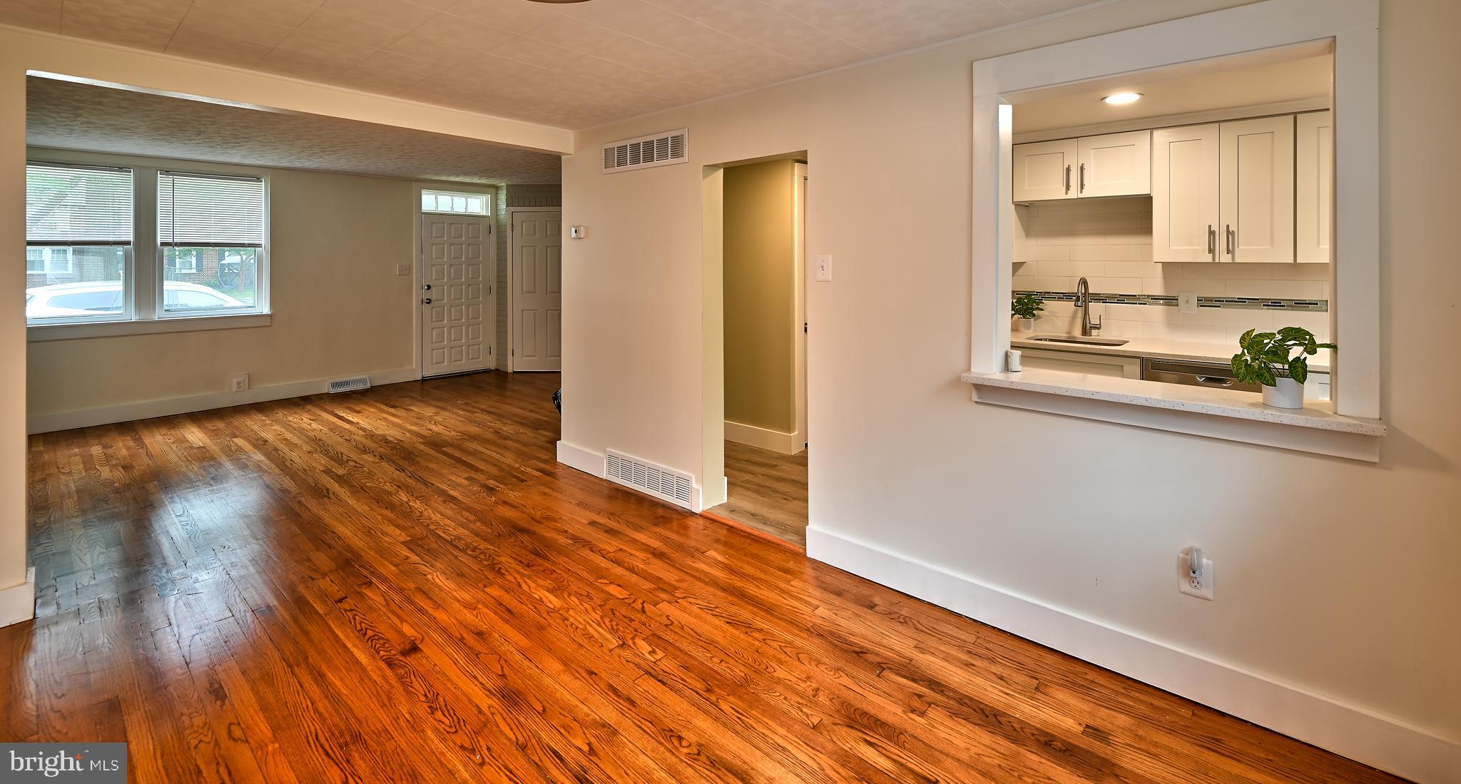 2804 Yorkship Road Camden, NJ 08104 - Photo 9 of 21