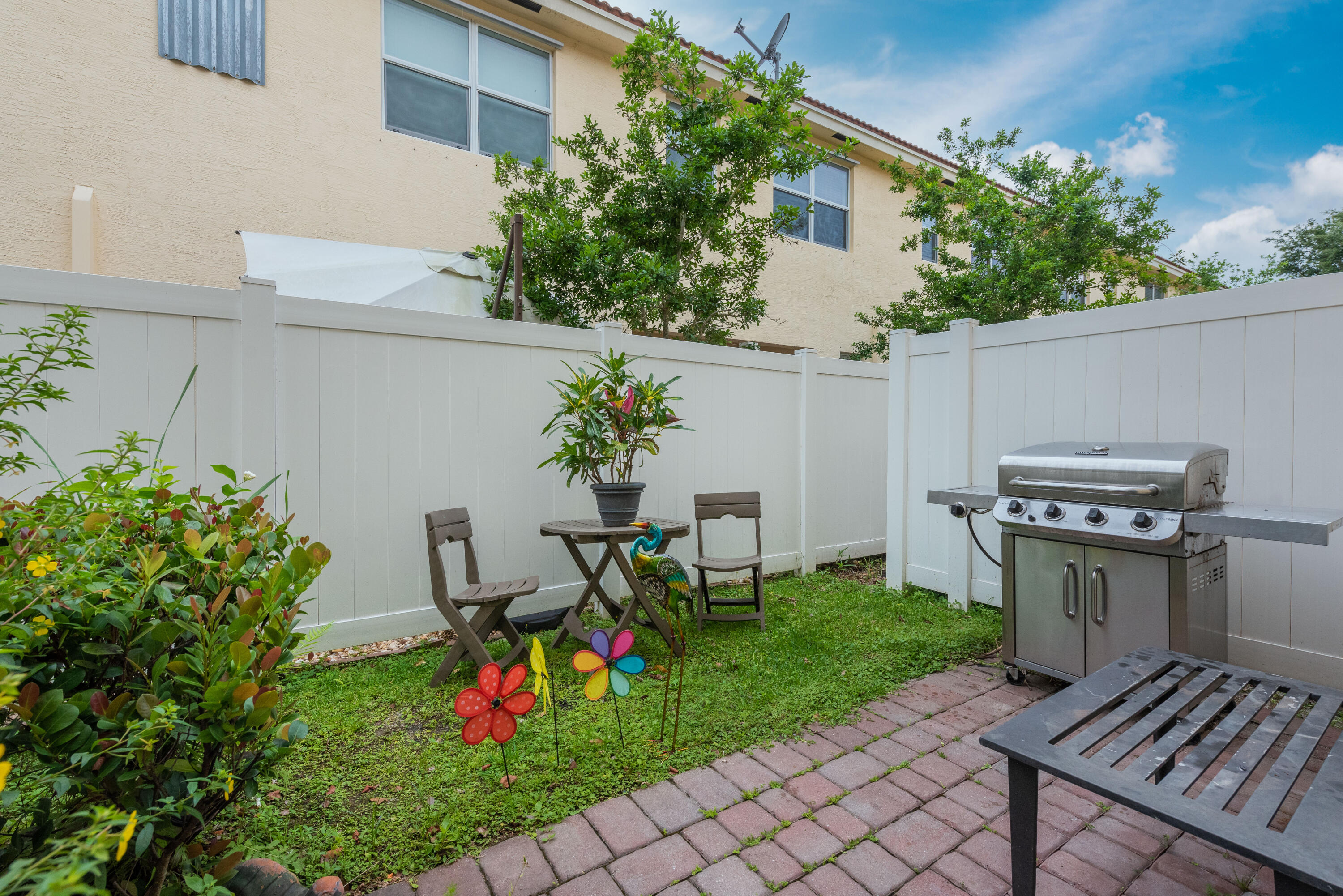 9516 Southwest Merlin Court Stuart, FL 34997 - Photo 32 of 39 9516 SW Merlin Ct-32