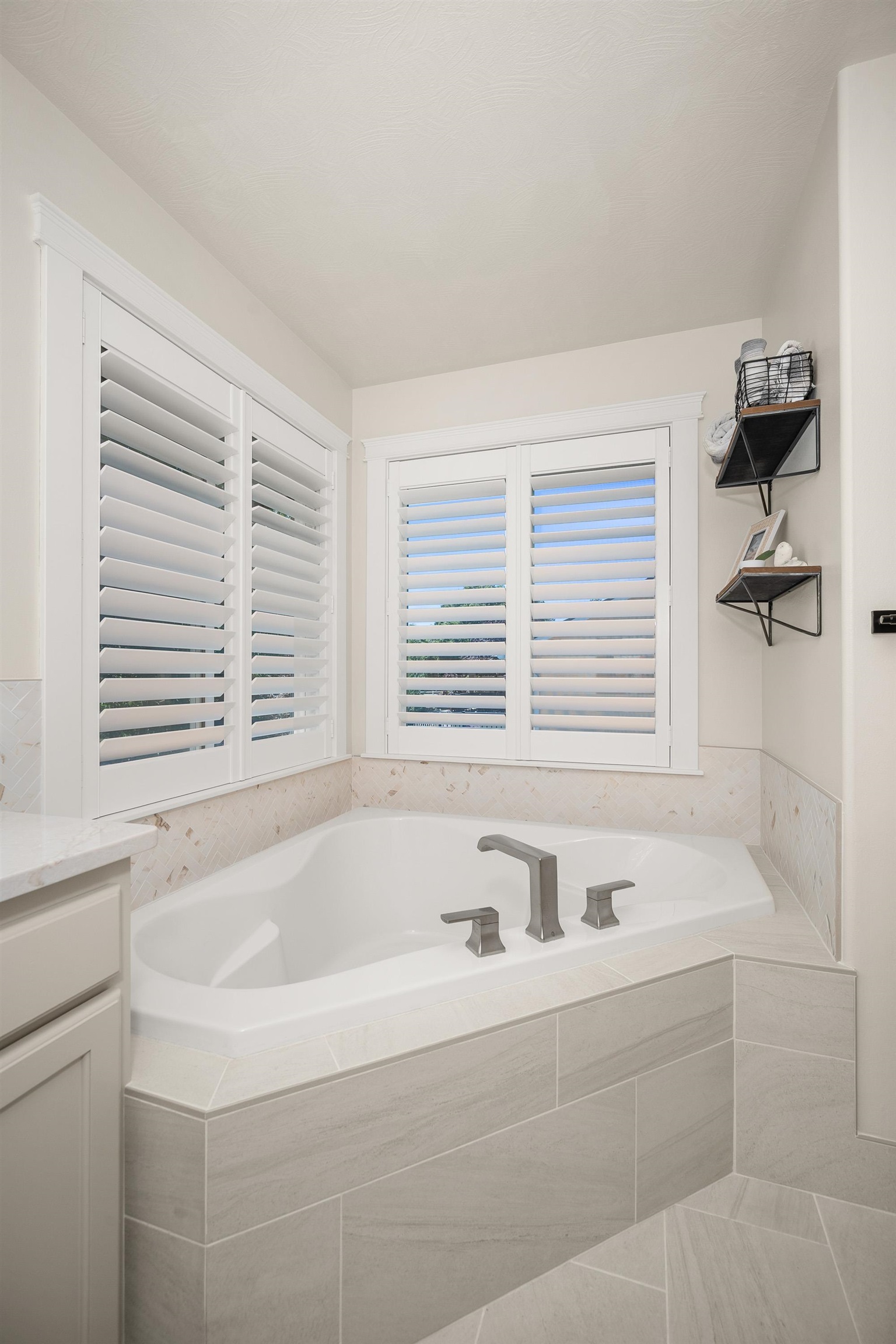 2405 West Stratton Avenue Spokane, WA 99208 - Photo 14 of 47
