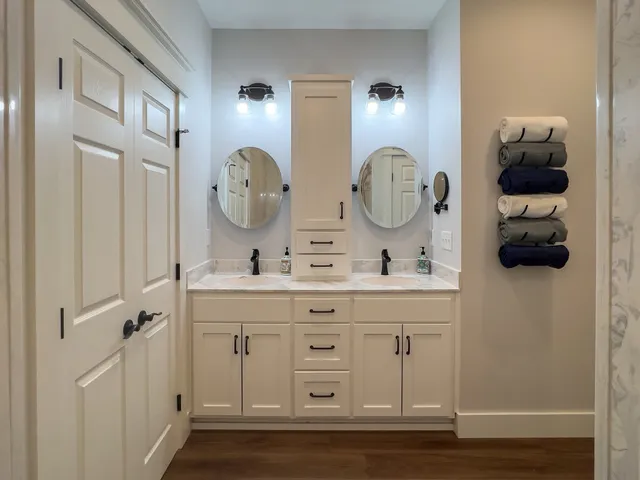 $799,999 | 2999 Dugley Branch Drive, Bon Aqua, TN 37025