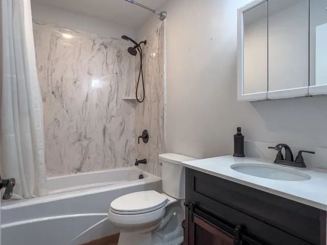 $799,999 | 2999 Dugley Branch Drive, Bon Aqua, TN 37025