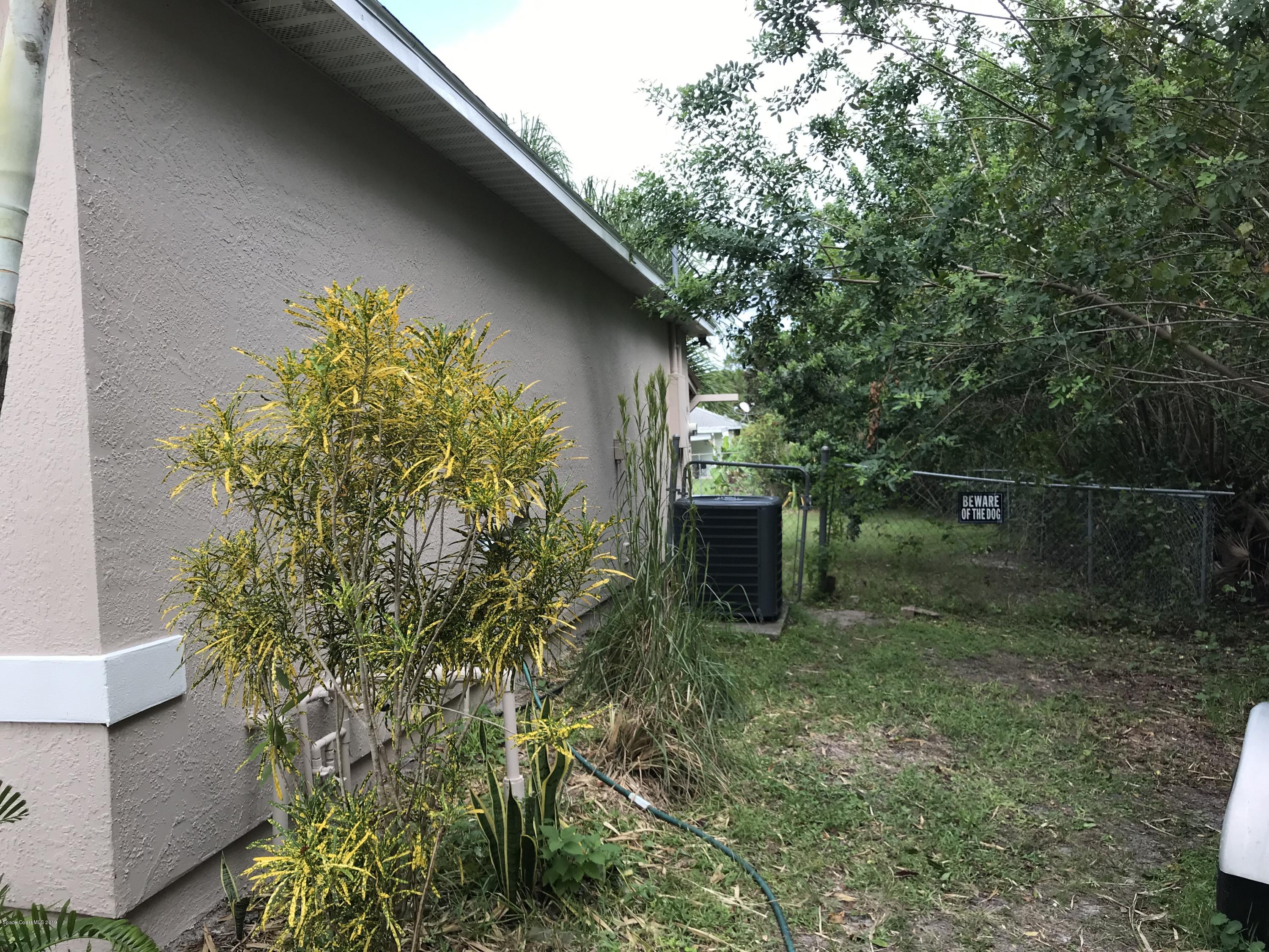 2115 Thames Road Southeast Palm Bay, FL 32909 - Photo 5 of 30 IMG_4795