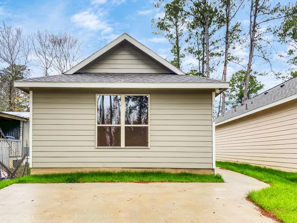 $1,300 | 11593 Persimmon Street, Willis, TX 77318