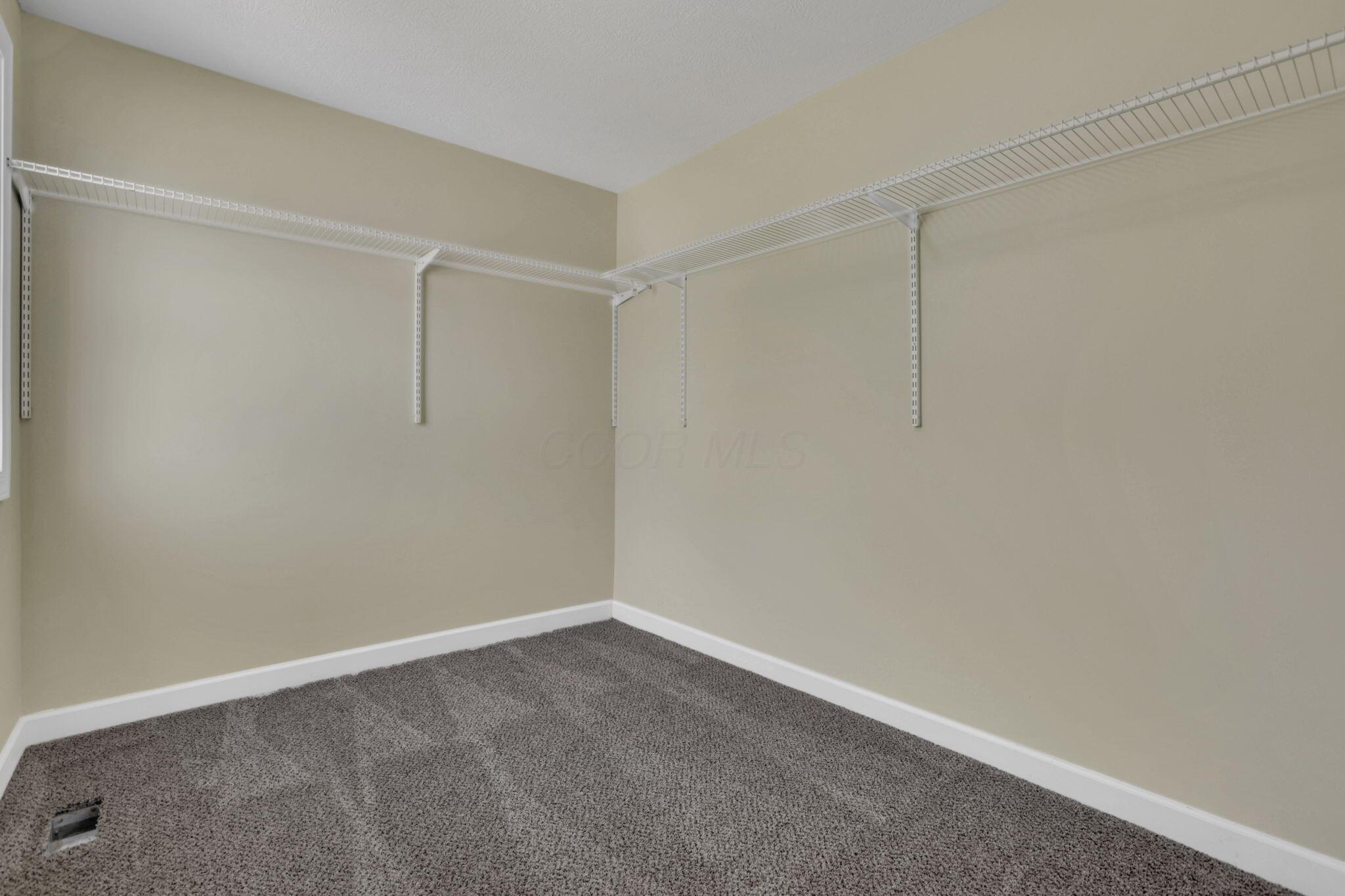 1521 Delbert Road Columbus, OH 43219 - Photo 33 of 39