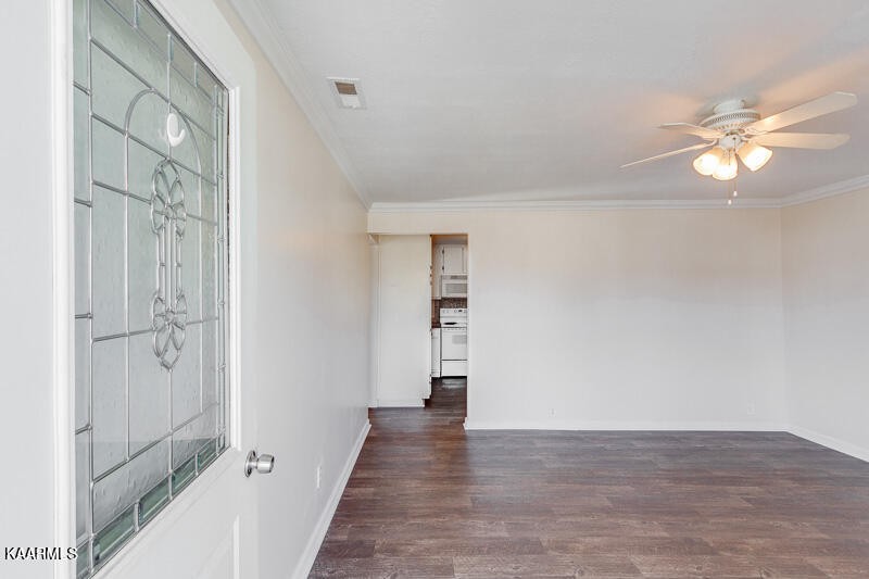 808 Fowler Street Clinton, TN 37716 - Photo 4 of 26 Gallery Image 4
