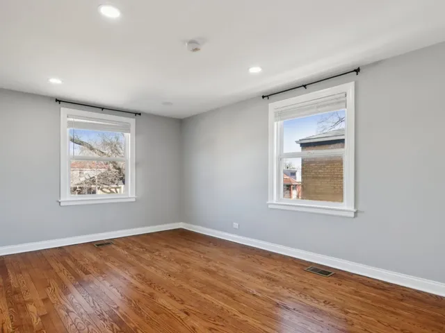 $295,000 | 4208 Oak Street, Bellwood, IL 60104