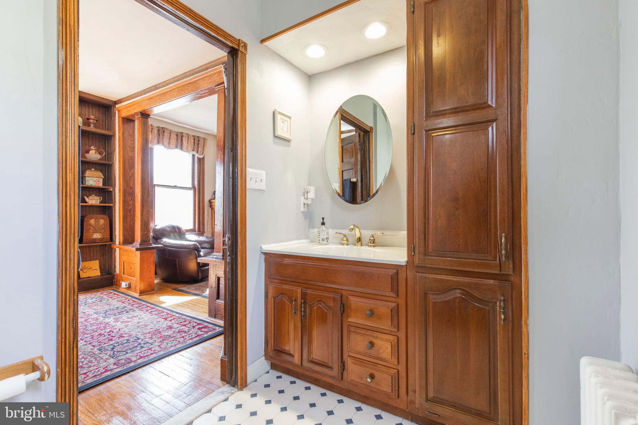 210 President Avenue Rutledge, PA 19070 - Photo 17 of 38 1st Floor Full Bath with Tub/Shower