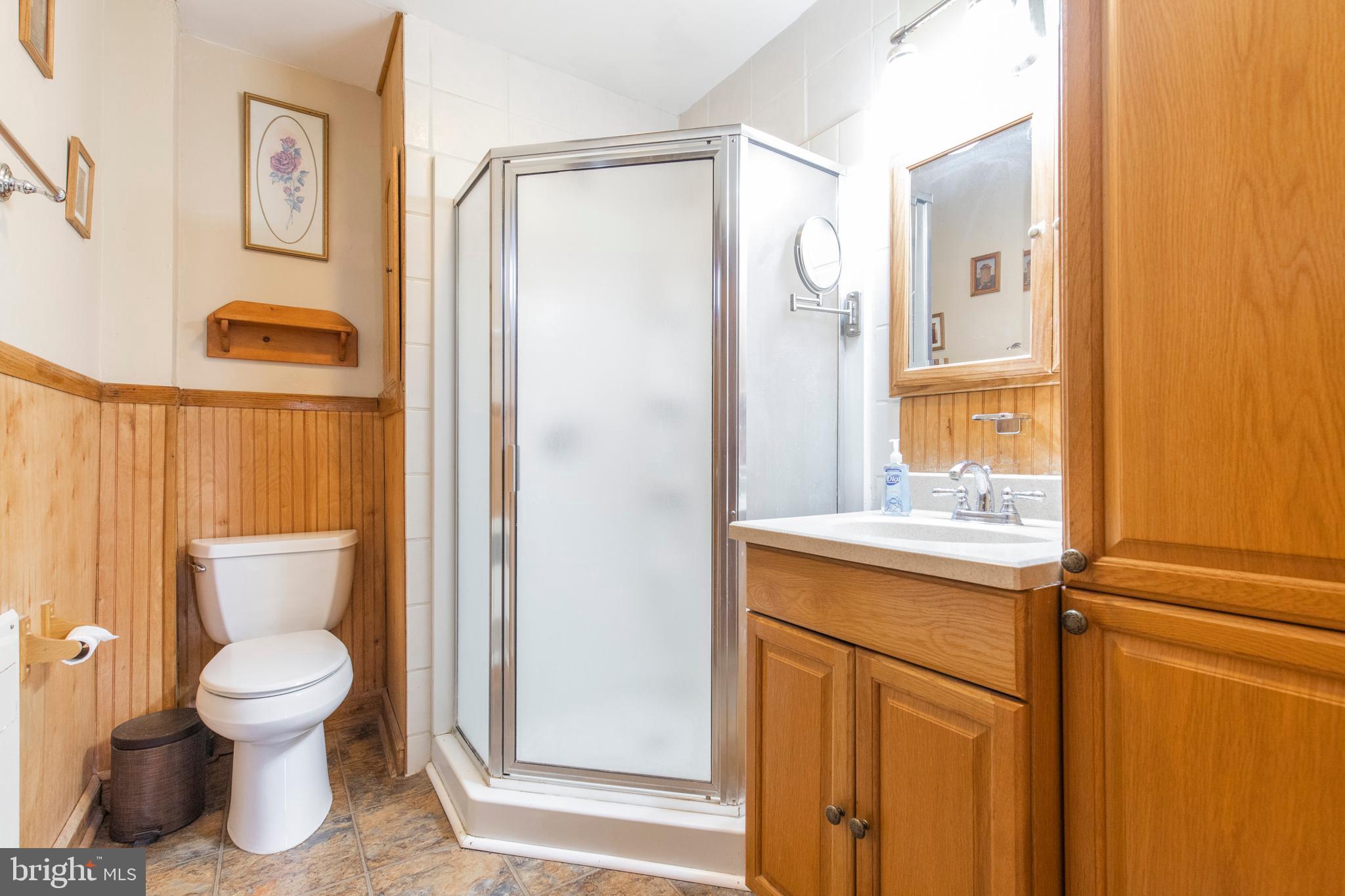 210 President Avenue Rutledge, PA 19070 - Photo 26 of 38 2nd Floor Full Bath