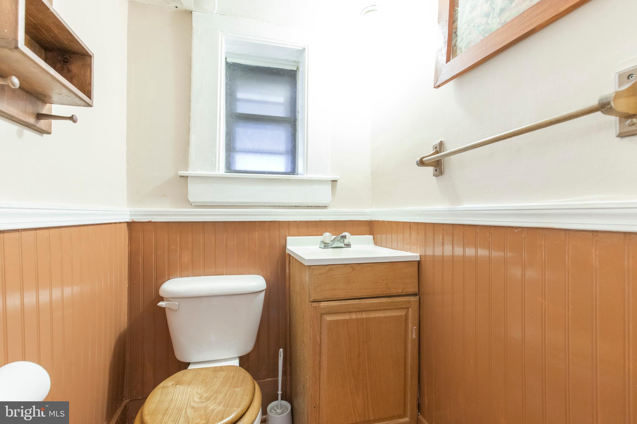 210 President Avenue Rutledge, PA 19070 - Photo 33 of 38 Powder Room in Basement