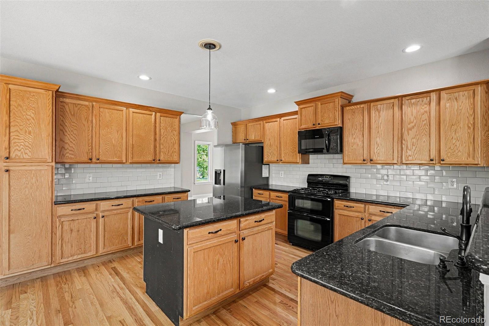 711 Briar Ridge Court Castle Pines, CO 80108 - Photo 14 of 40