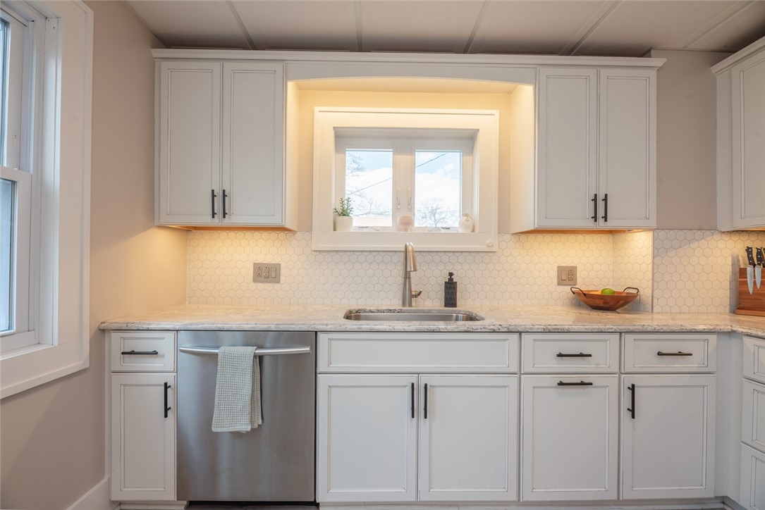 200 Hurstbourne Road Irondequoit, NY 14609 - Photo 15 of 35