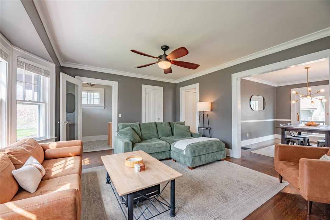 200 Hurstbourne Road Irondequoit, NY 14609 - Photo 4 of 35