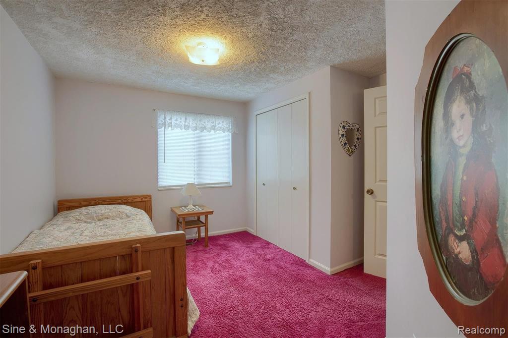 35 Vernier Road Grosse Pointe Shores, MI 48236 - Photo 20 of 38