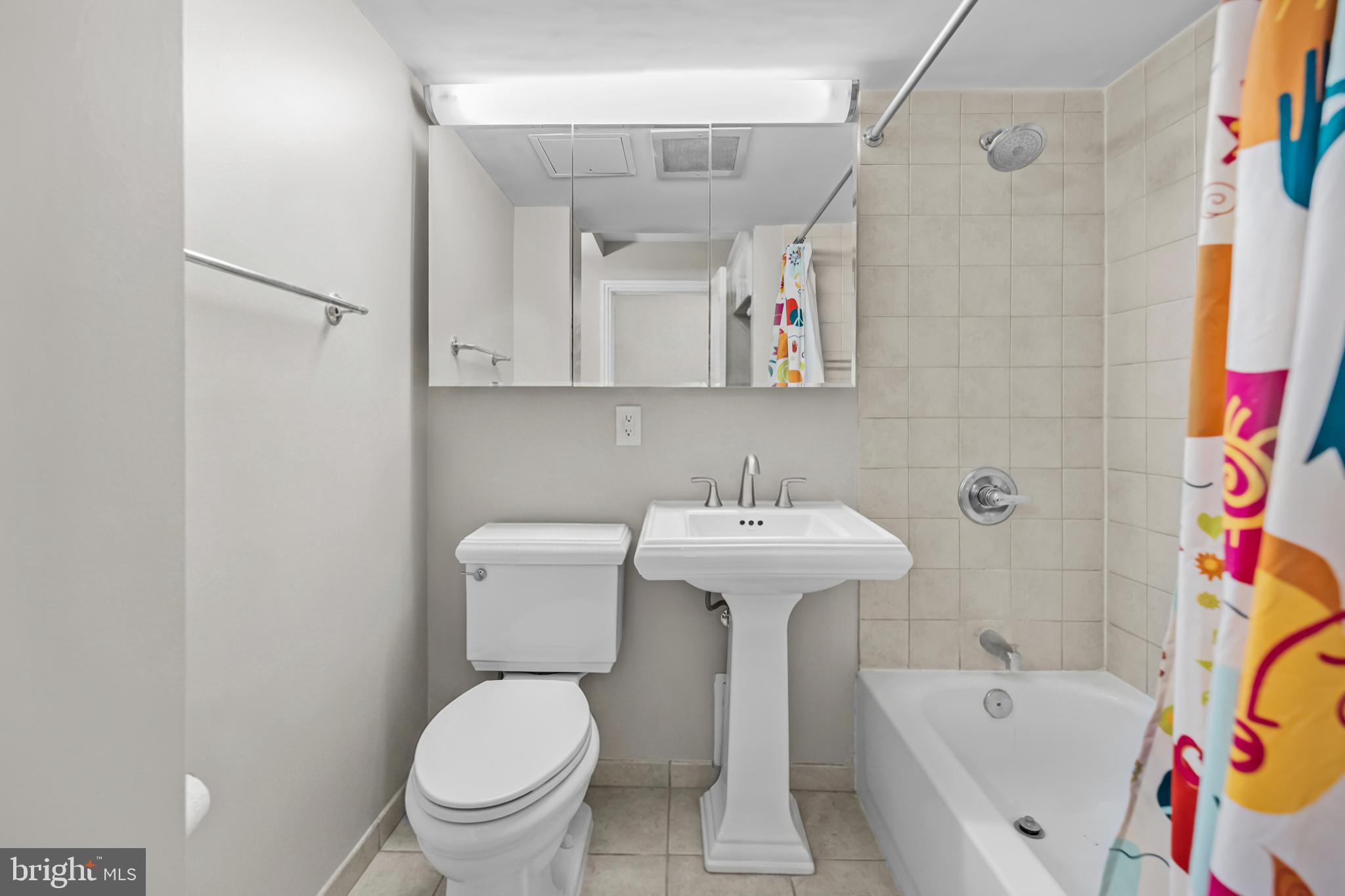 800 4th Street Southwest, Unit N305 Washington, DC 20024 - Photo 12 of 26