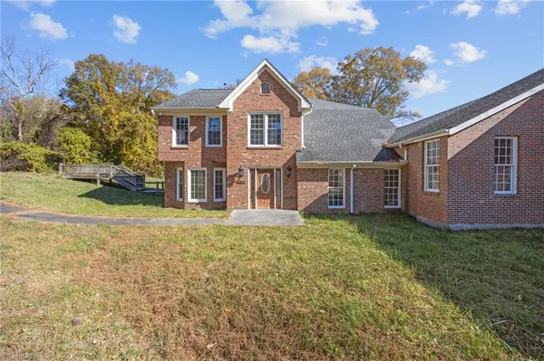 $799,000 | 2811 Roland Road, Greensboro, NC 27407