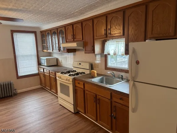 $2,000 | 986 Madison Avenue, Paterson, NJ 07501
