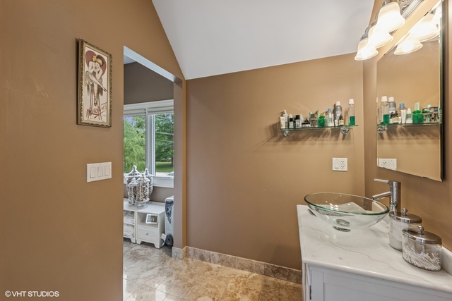 1650 Davis Street Park Ridge, IL 60068 - Photo 25 of 30