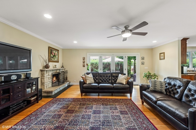 1650 Davis Street Park Ridge, IL 60068 - Photo 8 of 30