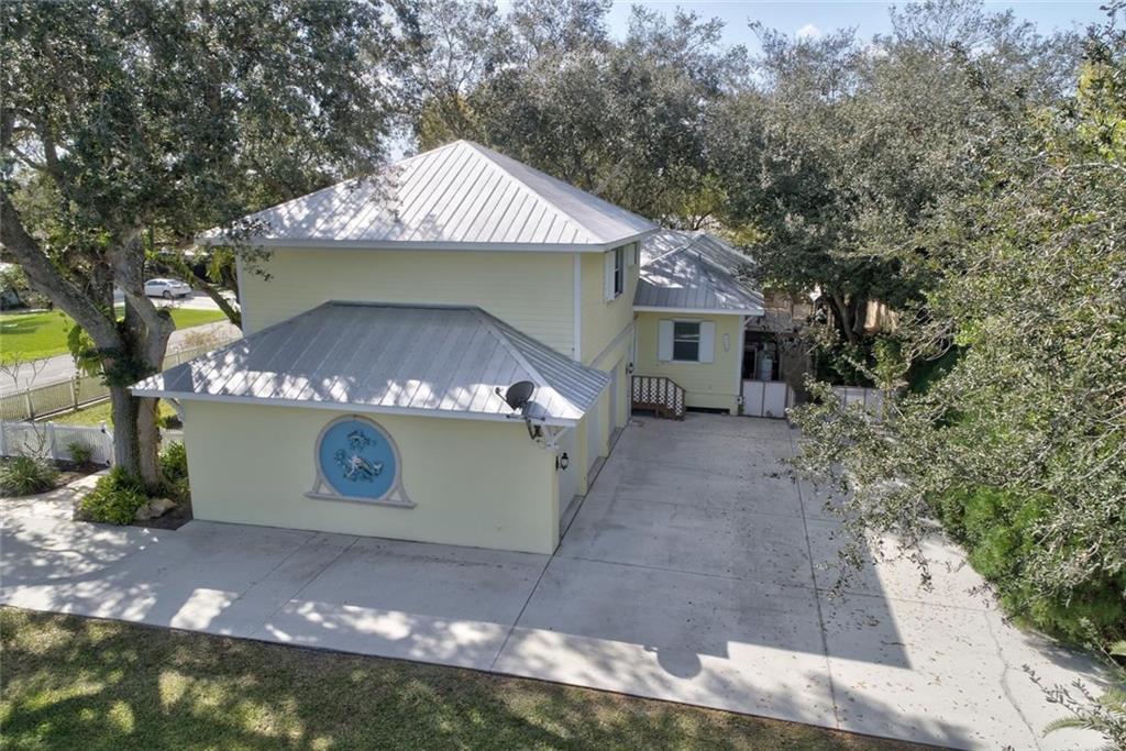 595 Southwest Harbor Street Stuart, FL 34997 - Photo 62 of 62 Gallery Image 62