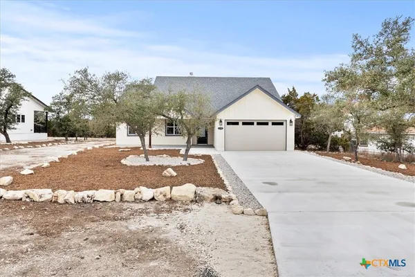$489,000 | 1190 Fernwood Road, Fischer, TX 78623