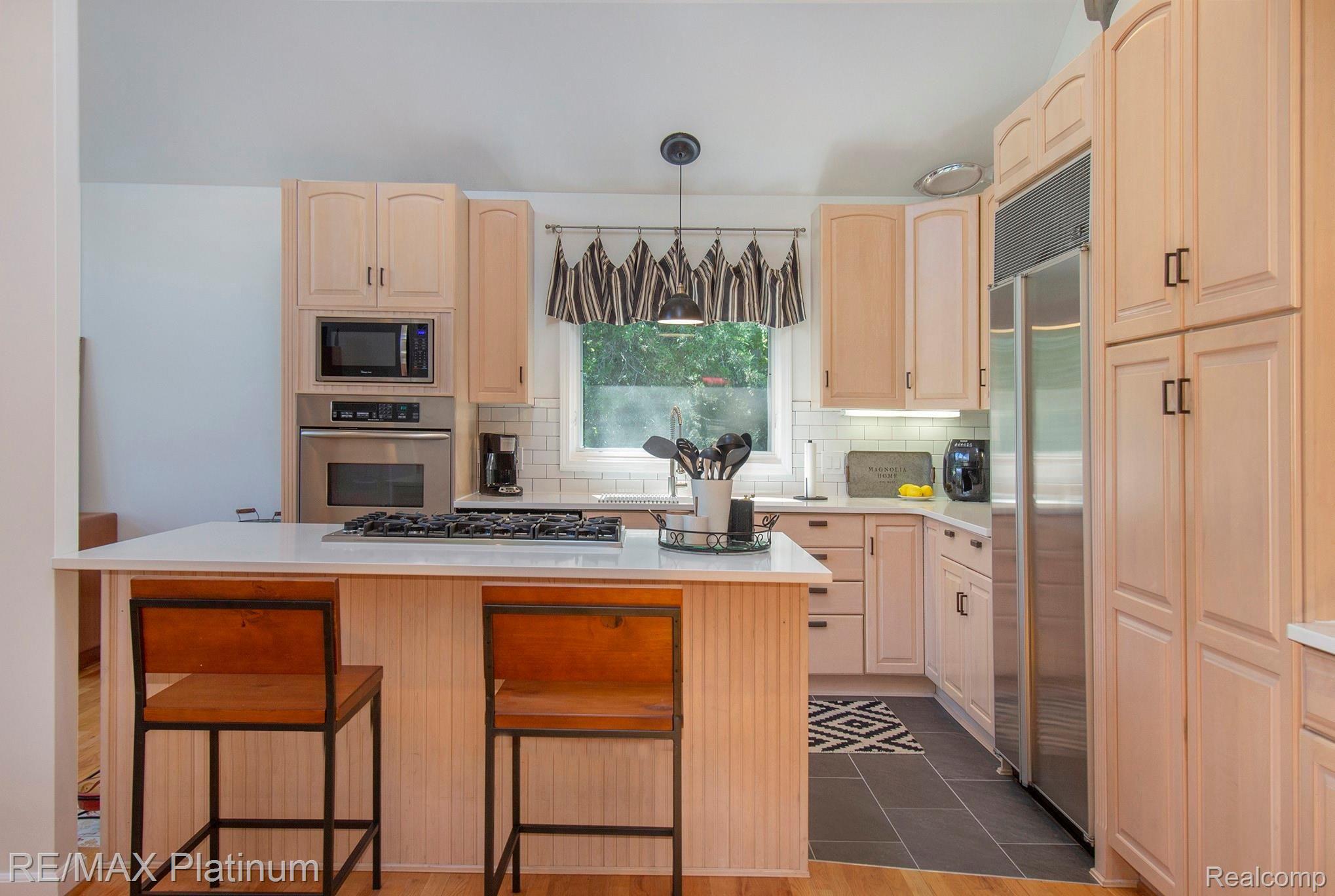 3859 Brighton Road Howell, MI 48843 - Photo 9 of 46 Kitchen