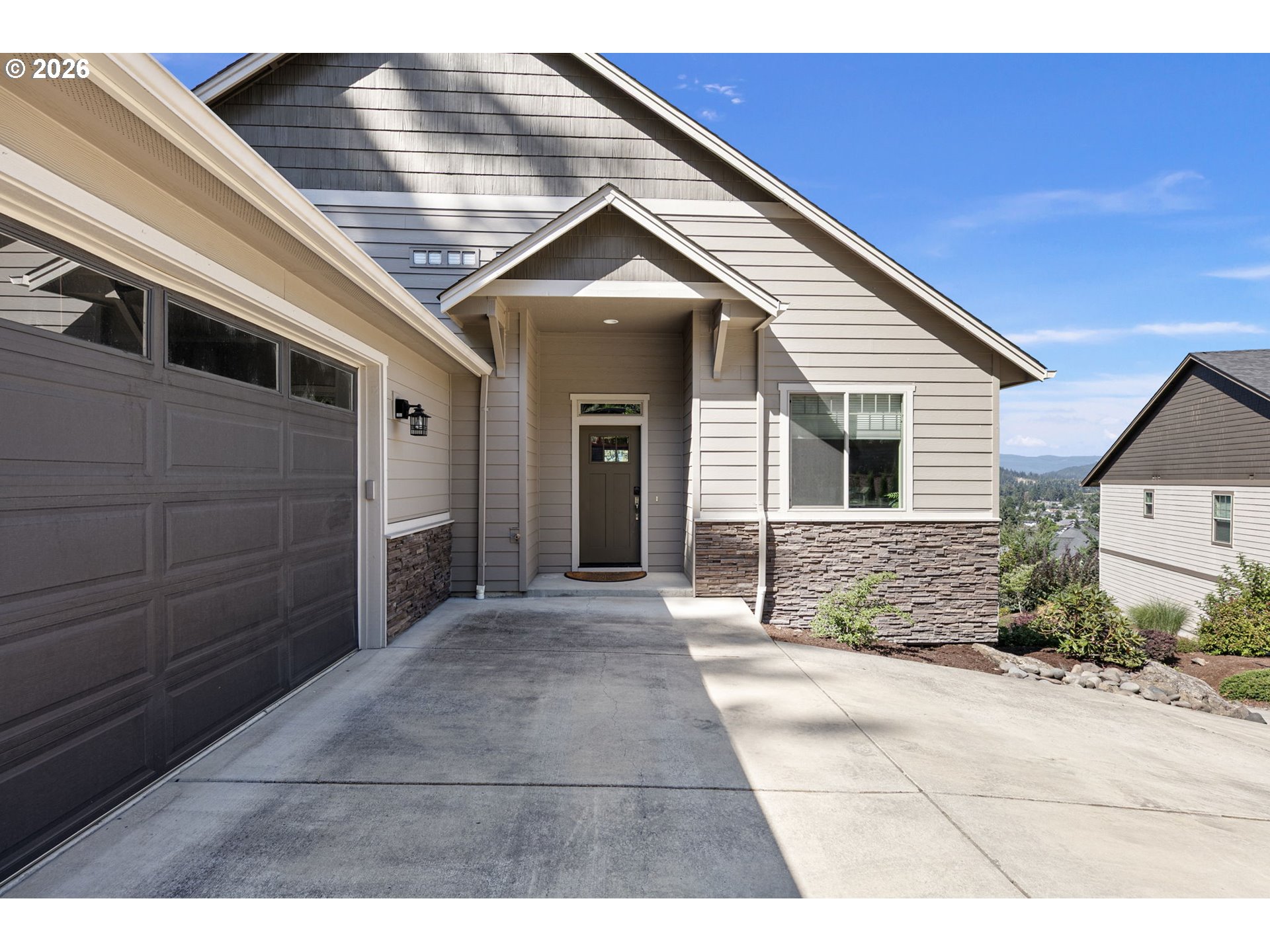 6451 Dogwood Street Springfield, OR 97478 - Photo 2 of 38 a view of backyard of the house
