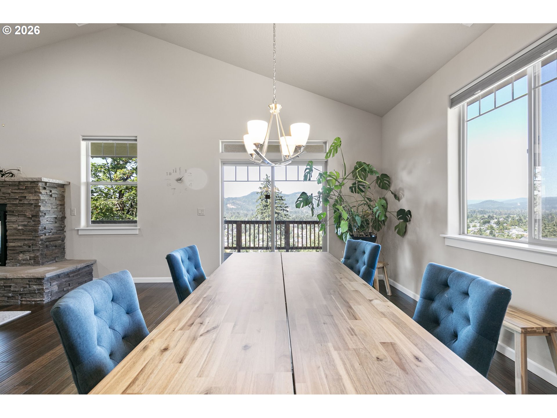 6451 Dogwood Street Springfield, OR 97478 - Photo 7 of 38 a living room with furniture and a large window