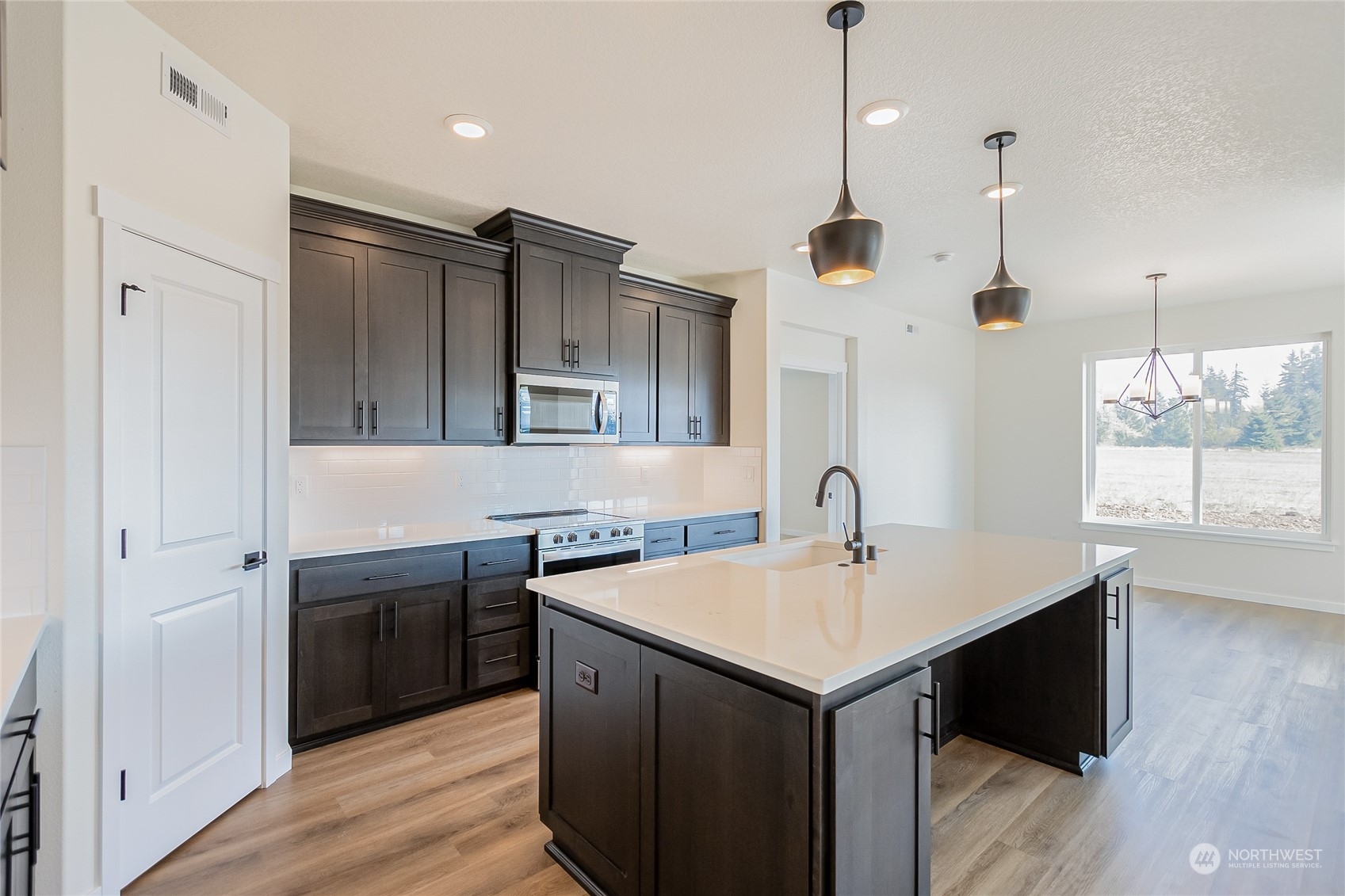 702 Cardinal Avenue Winlock, WA 98596 - Photo 11 of 40 Gallery Image 11
