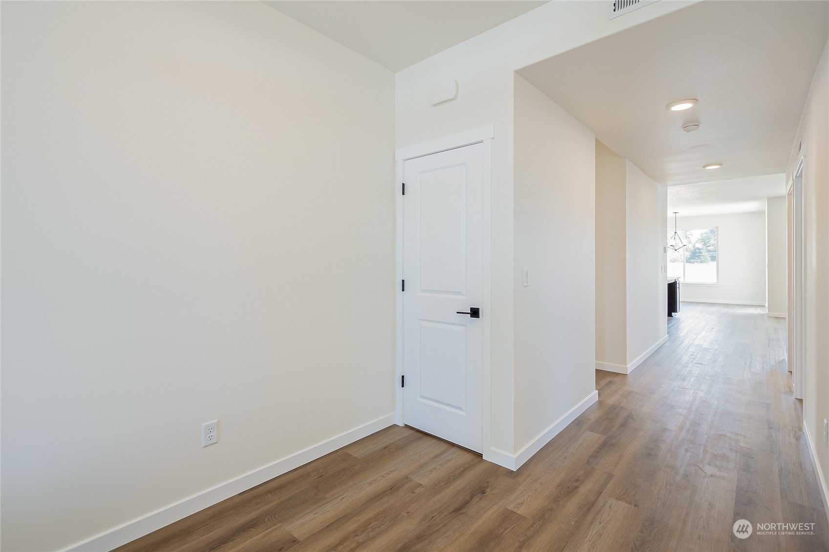 702 Cardinal Avenue Winlock, WA 98596 - Photo 5 of 40 Gallery Image 5