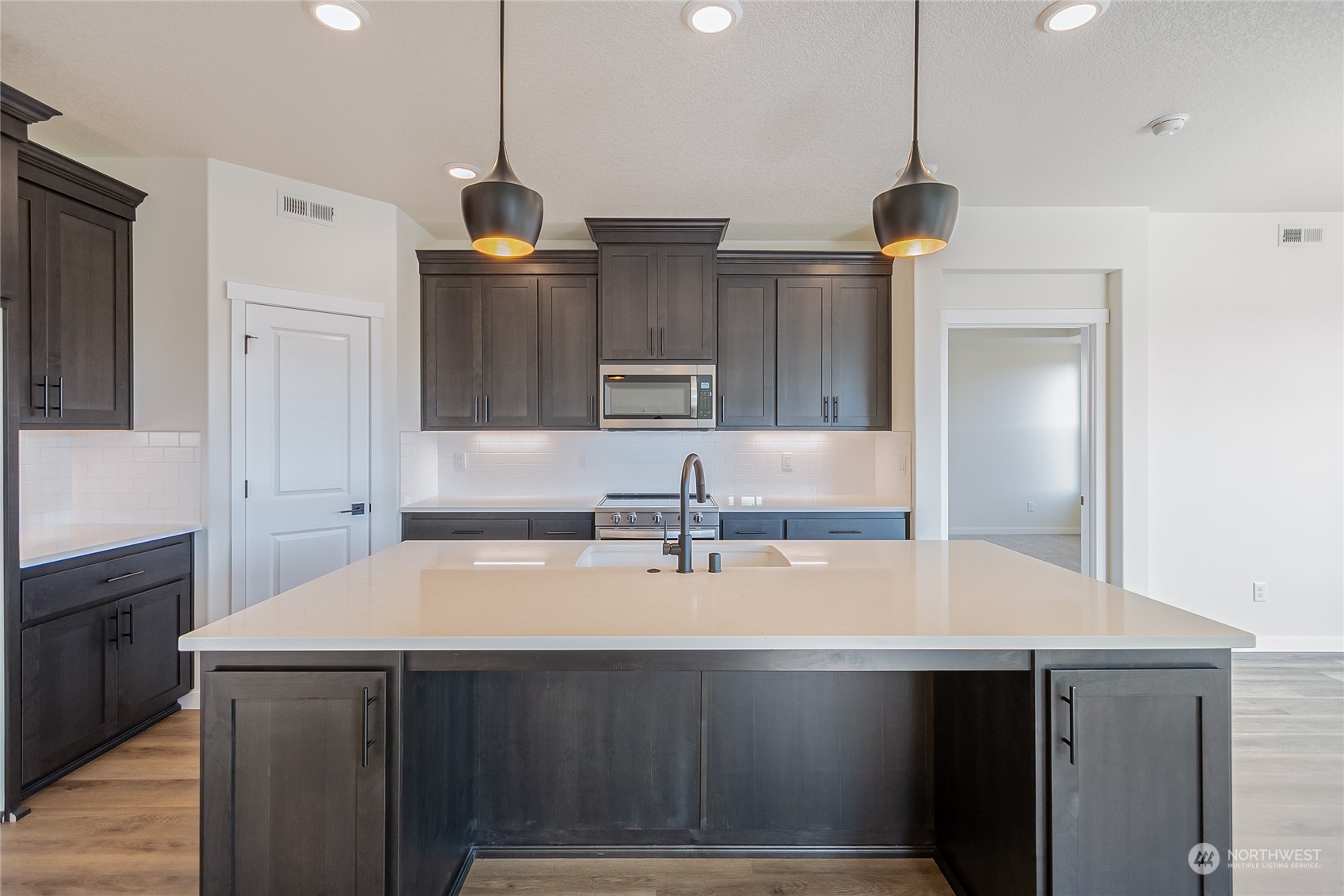 702 Cardinal Avenue Winlock, WA 98596 - Photo 10 of 40 Gallery Image 10