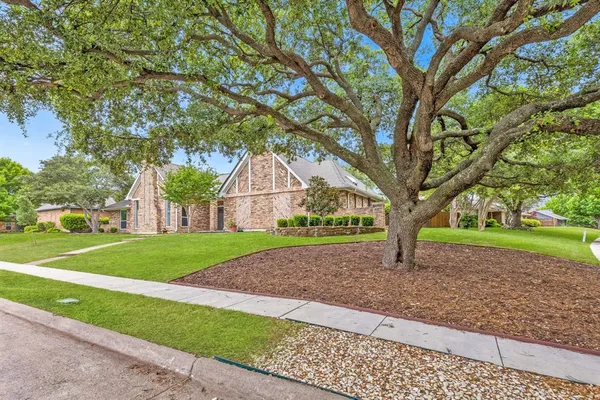 $618,000 | 1017 Dartbrook Drive, Plano, TX 75075