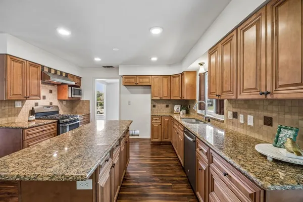 $618,000 | 1017 Dartbrook Drive, Plano, TX 75075