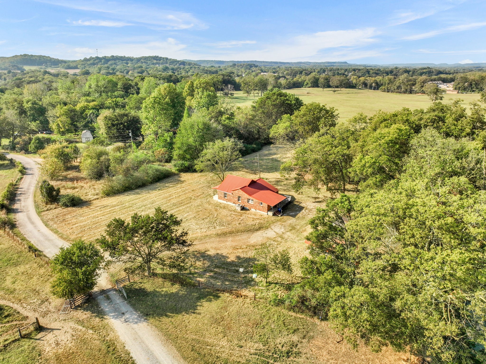 535 Scott Road Mount Pleasant, TN 38474 - Photo 26 of 40 a view of a city