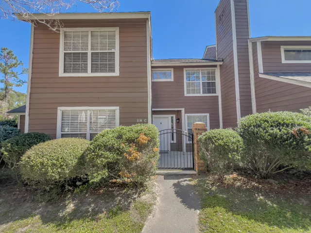 $1,800 | 114 Luden Drive, Unit B, Summerville, SC 29483