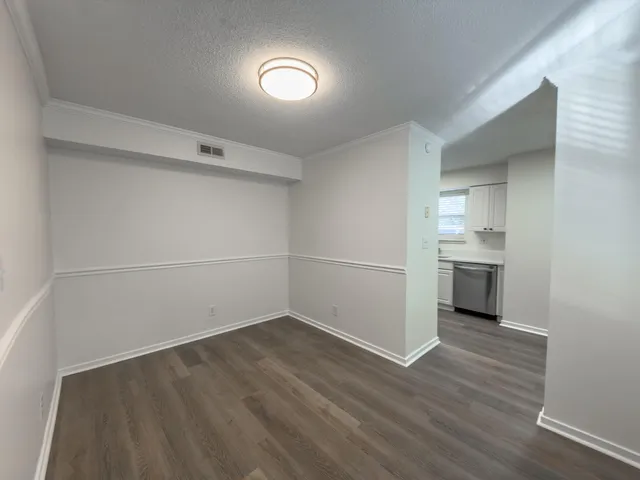 $1,800 | 114 Luden Drive, Unit B, Summerville, SC 29483