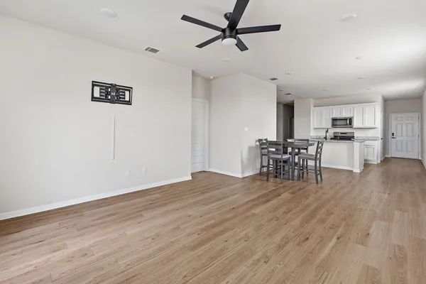 $2,100 | 323 Tolo Drive, Elgin, TX 78621