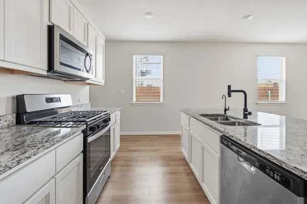 $2,100 | 323 Tolo Drive, Elgin, TX 78621